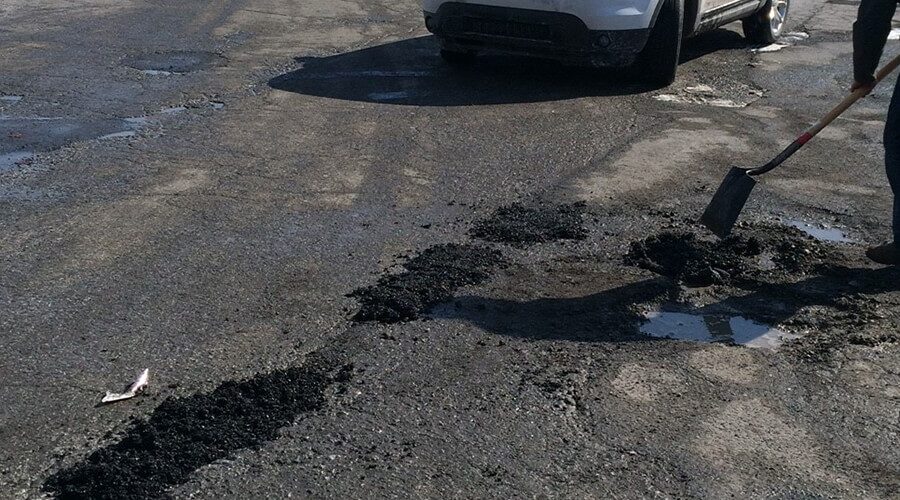 pothole-patches-in-17-degree-temps